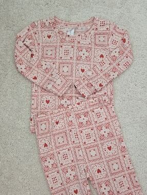 Kids Long Sleeve Pink Heart-Print Pajama Set